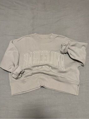 4/$20 - Abercrombie BARCELONA Embroidered Cozy Sweatshirt (small)
